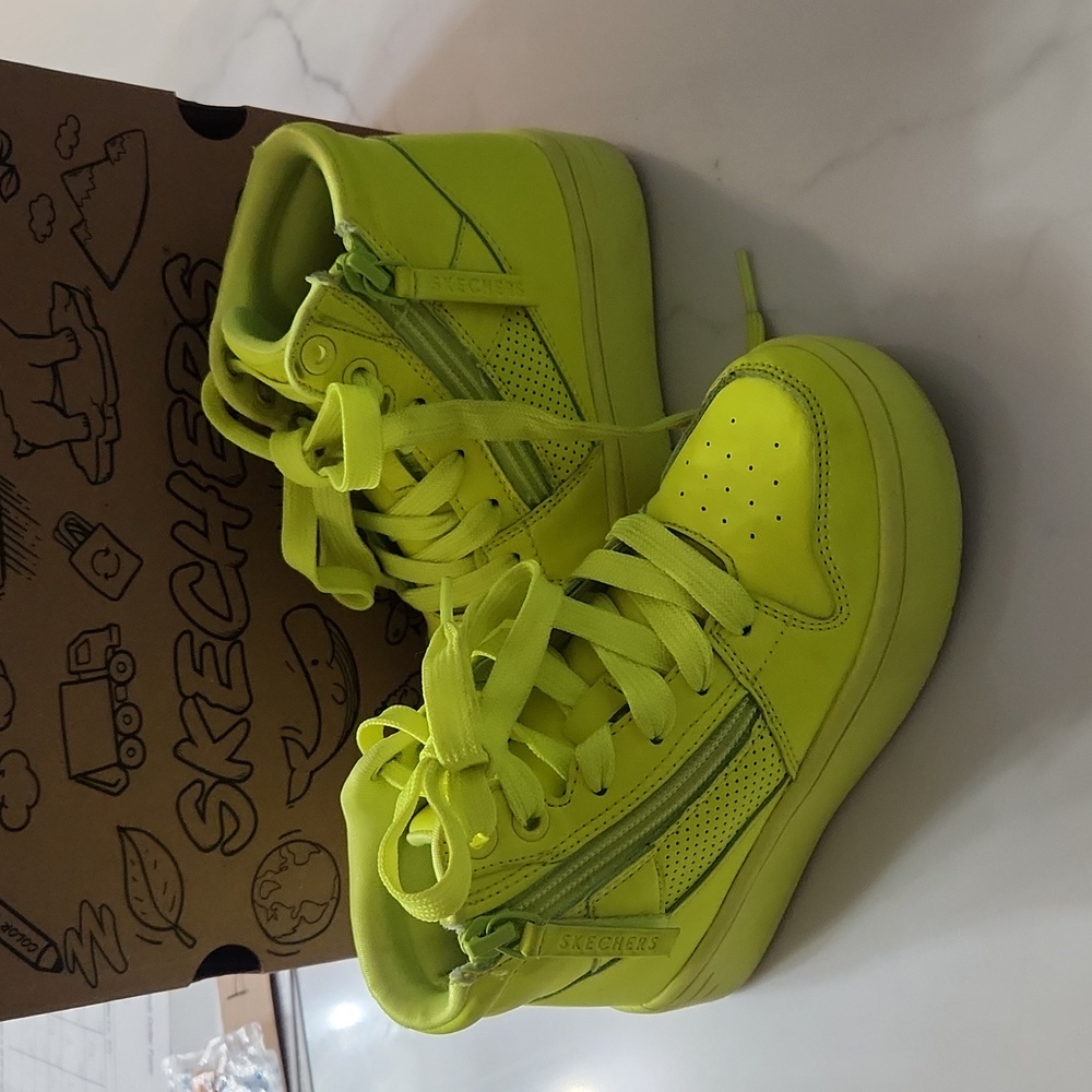 Skechers High-Top Girls Sneakers, size 11 bright yellow green
